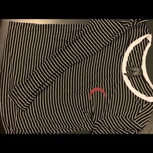 LONG SLEEVED STRIPED TEE